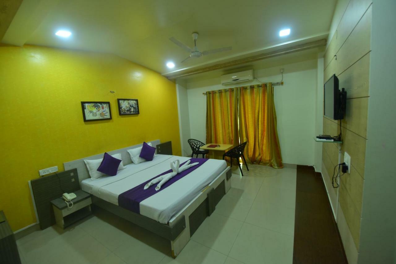 Palette - Spring Hills Resort Pirangut Extérieur photo